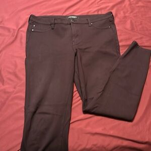 Liverpool size 22/31 burgundy stretch Jean